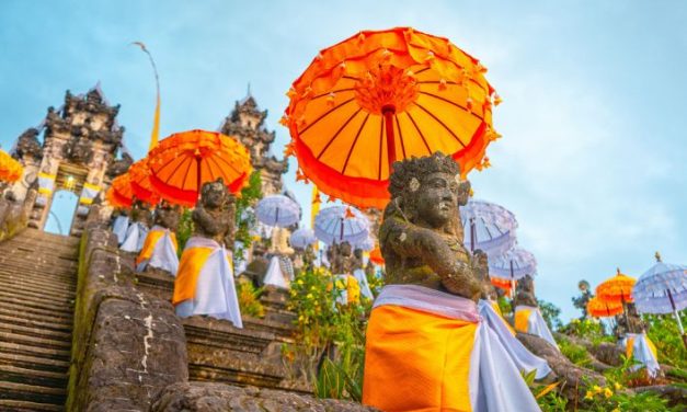 Nyepi Dan Ritual Melasti: Tradisi Spiritual Yang Menenangkan