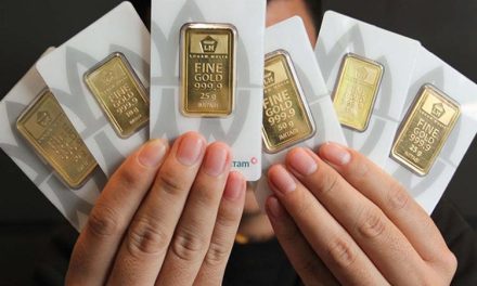 Emas Melemah Lagi, Peluang Beli Atau Tanda Bahaya?