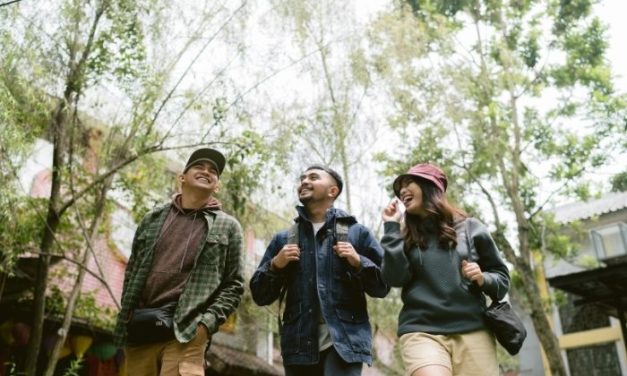 Wisata Berkelanjutan: Menikmati Sambil Menghormati Budaya