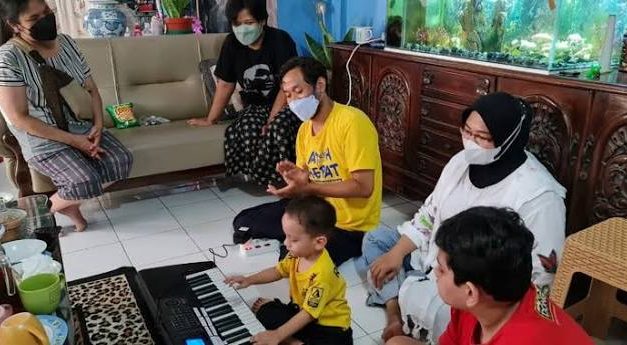 Yatim Piatu: Pentingnya Dukungan Keluarga Dan Lingkungan