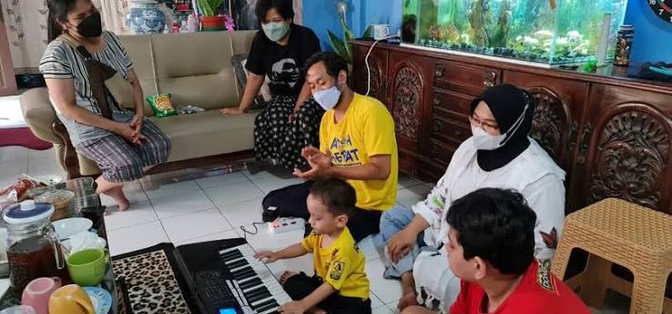 Yatim Piatu: Pentingnya Dukungan Keluarga Dan Lingkungan